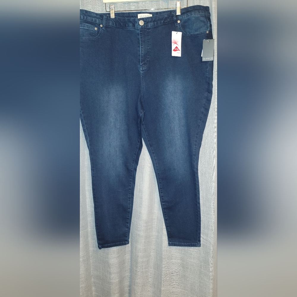 NWT ELOQUII DENIM Size 26s Dark blue